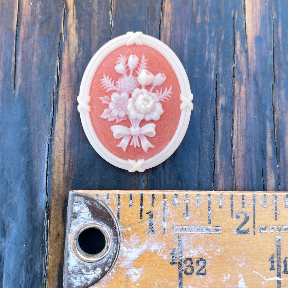 3/$30 🌟 Gorgeous Vintage Avon Floral Brooch - Picture 4 of 4
